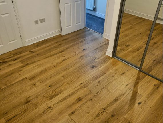 Oak floor installed